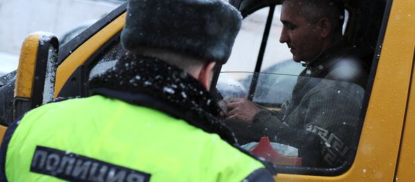 Рейд по выявлению несанкционированных маршрутных перевозок - Sputnik Таджикистан