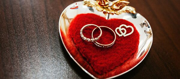 Обручальные кольца, архивное фото - Sputnik Таджикистан