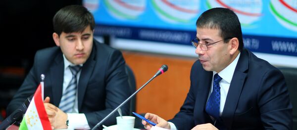 Директори кулли ширкати Тоҷик Эйр Хайрулло Раҳимов - Sputnik Тоҷикистон