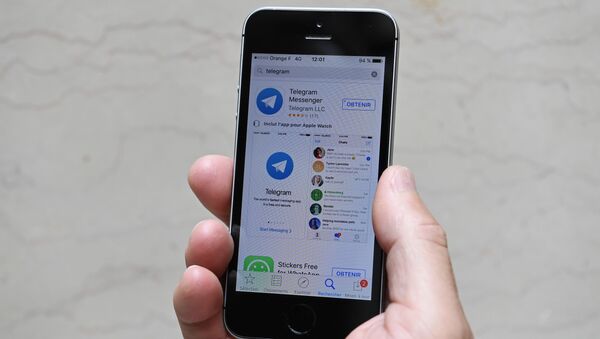 Мобильное приложение Telegram, архивное фото - Sputnik Таджикистан