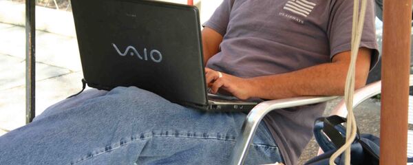 Интернет-пользователь, архивное фото - Sputnik Таджикистан