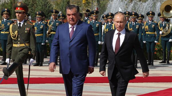 Официальный визит президента РФ В. Путина в Таджикистан, 2012 год, архивное фото - Sputnik Тоҷикистон