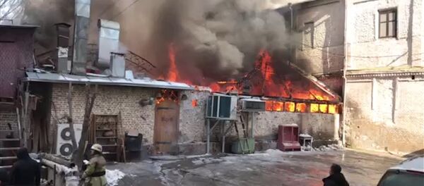 В Ташкенте сгорел кыргызский ресторан Mamas В Ташкенте сгорел кыргызский ресторан Mamas - Sputnik Таджикистан