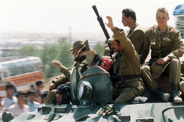 Вывод ограниченного контингента советских войск из Афганистана - Sputnik Таджикистан