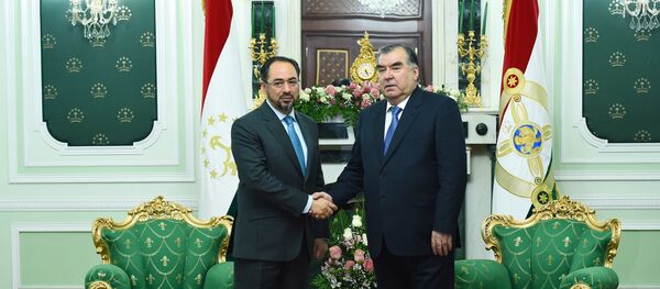 Президент Таджикистана Эмомали Рахмон и министр иностранных дел Афганистана Салохиддин Раббони - Sputnik Тоҷикистон