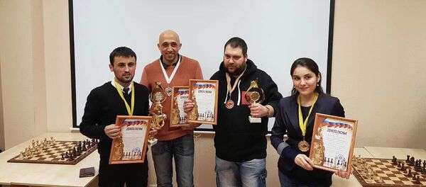 Сабқати шоҳмот дар Маскав Сабқати шоҳмот дар Маскав - Sputnik Тоҷикистон