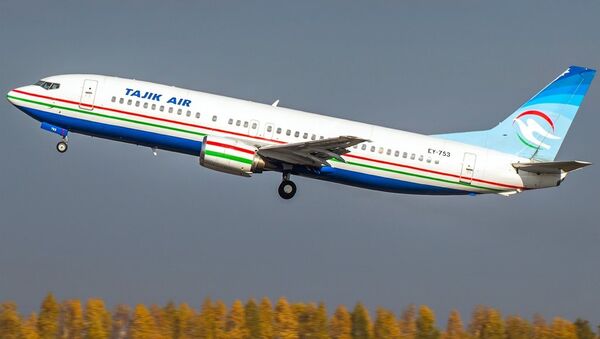 Самолет авиакомпании Таджик Эйр - Sputnik Таджикистан