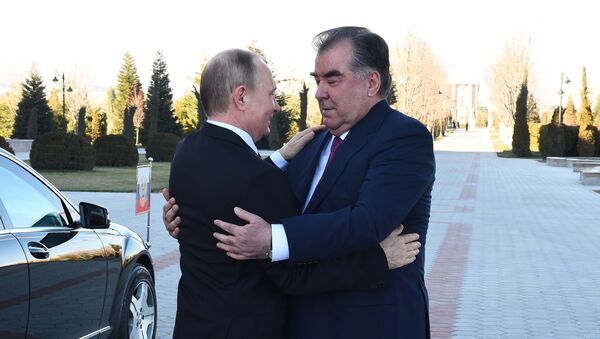 Президент России Владимир Путин и президент Таджикистана Эмомали Рахмон, архивное фото - Sputnik Таджикистан
