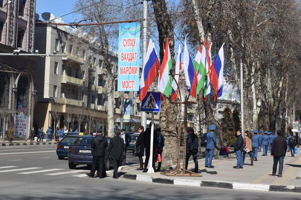 На улицах Душанбе много полиции - Sputnik Таджикистан