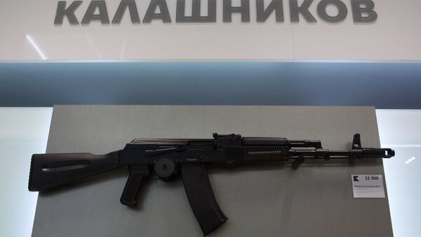 Автомат АК-74, архивное фото - Sputnik Тоҷикистон
