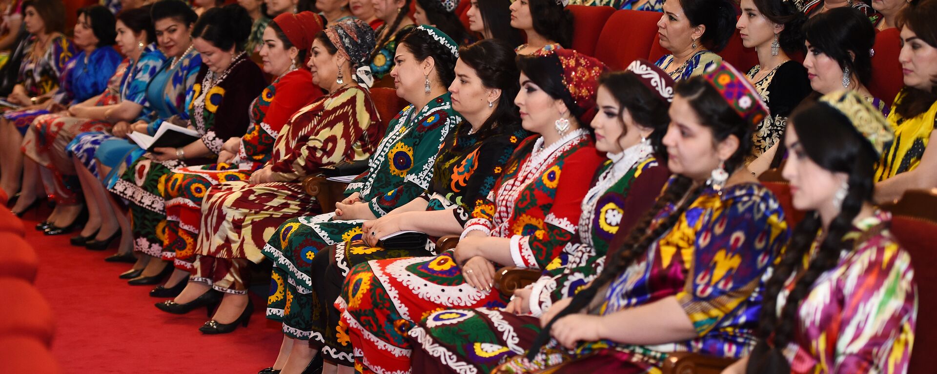 Женщины Таджикистана, архивное фото - Sputnik Тоҷикистон, 1920, 08.11.2017