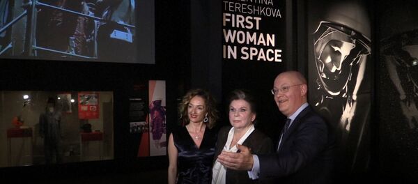 Выставка в честь Терешковой в Лондоне - Sputnik Таджикистан