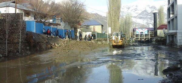 Сел дар шаҳри Хоруғ - Sputnik Тоҷикистон