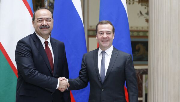 Премьер-министр РФ Д. Медведев встретился с премьер-министром Узбекистана - Sputnik Таджикистан