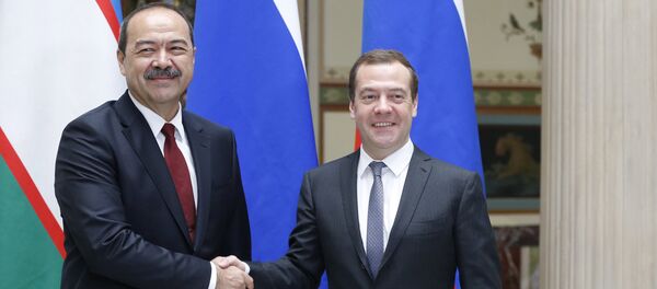 Премьер-министр РФ Д. Медведев встретился с премьер-министром Узбекистана - Sputnik Таджикистан