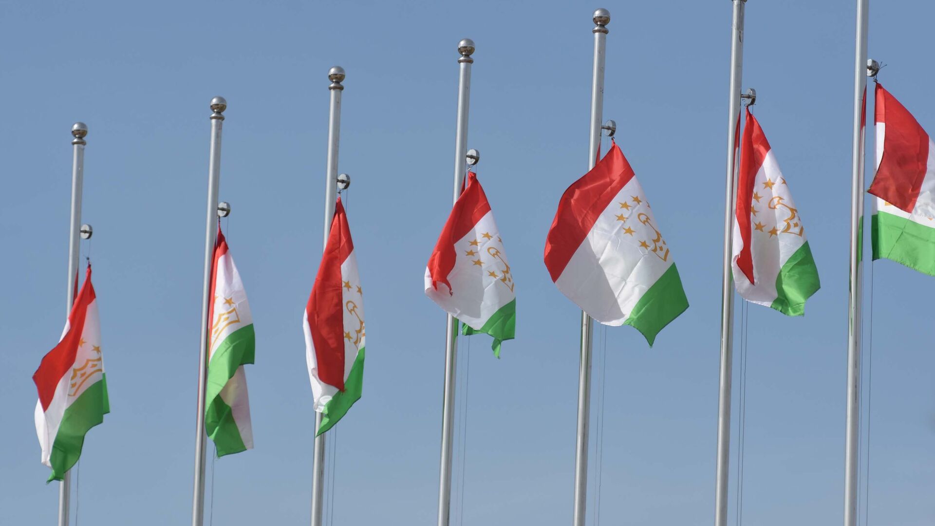 Флаги Таджикистана - Sputnik Таджикистан, 1920, 22.11.2022