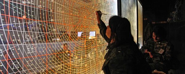 Командный пункт управления учений (воздушно-огневой конференции) войск ПВО, архивное фото - Sputnik Тоҷикистон