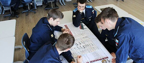 Школа Минобороны России в Таджикистане получила новые компьютеры Школа Минобороны России в Таджикистане получила новые компьютеры - Sputnik Таджикистан