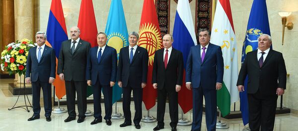Сарони кишварҳои узви Созмони Паймони амнияти дастҷамъӣ дар Бишкек, 14.04.2017 - Sputnik Тоҷикистон