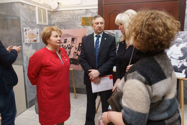 Фотовыставка Красный Крест и Красный Полумесяц в Музее истории медицины - Sputnik Таджикистан