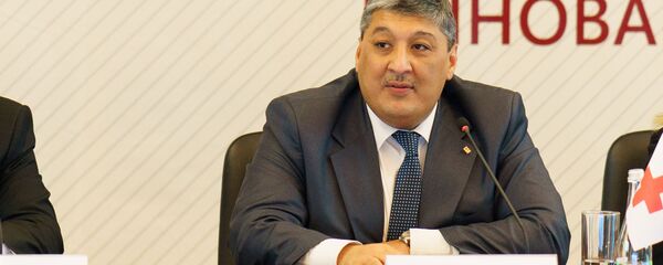 Руководитель департамента здравоохранения Международной Федерации обществ Красного Креста и Красного Полумесяца (Европейский регион)  Даврон Мухамадиев - Sputnik Тоҷикистон