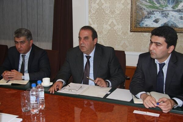 Мулоқоти раиси бонки миллӣ бо намояндагони биржаи Маскав - Sputnik Тоҷикистон