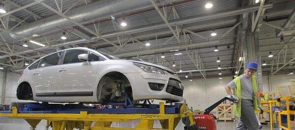Сборка автомобилей, архивное фото Сборка автомобилей, архивное фото - Sputnik Тоҷикистон