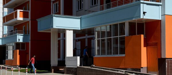 Многоэтажный дом, архивное фото - Sputnik Тоҷикистон