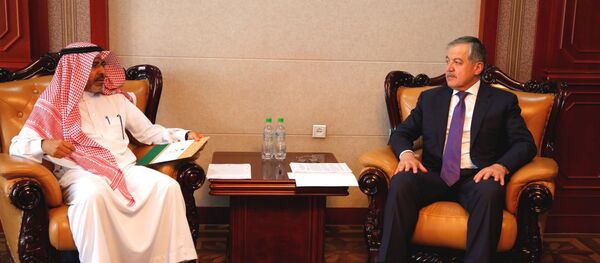 Дидори Сироҷиддин Аслов бо сафири Арабистони Саудӣ дар Тоҷикистон - Sputnik Тоҷикистон