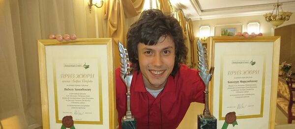 Таджикский режиссер Руми Шоазимов - Sputnik Тоҷикистон