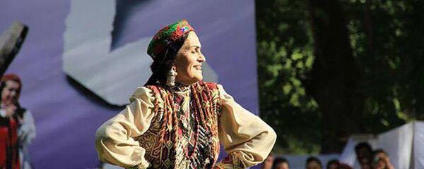 Заррагул Искандарова-ҳунарпешаи марлдумии Тоҷикистон - Sputnik Тоҷикистон