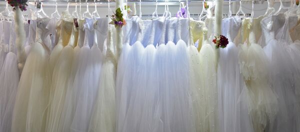 Свадебные платья, архивное фото Свадебные платья, архивное фото - Sputnik Таджикистан