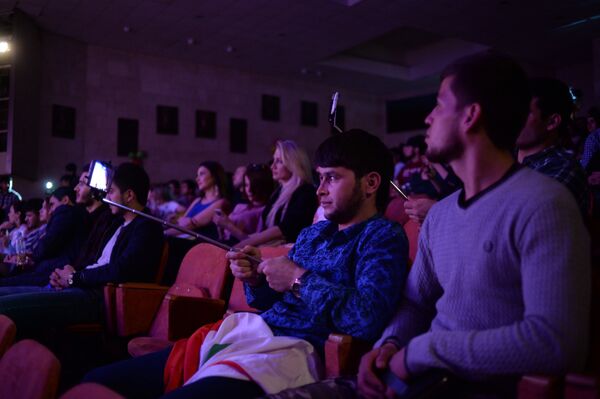 Тамошобинон дар консерти Зулайхо Маҳмадшоева - Sputnik Тоҷикистон