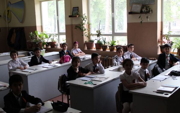Школа № 1 города Душанбе - Sputnik Таджикистан