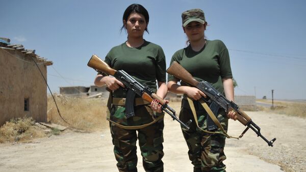 Девушки из ополчения Курдистана - Sputnik Таджикистан