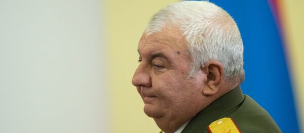 Представитель Армении генерал-полковник Юрий Хачатуров, архивное фото Представитель Армении генерал-полковник Юрий Хачатуров, архивное фото - Sputnik Тоҷикистон