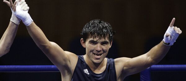 Таджикский боксер Джахон Курбанов на Олимпийских играх в Пекине-2008 Таджикский боксер Джахон Курбанов на Олимпийских играх в Пекине-2008 - Sputnik Таджикистан