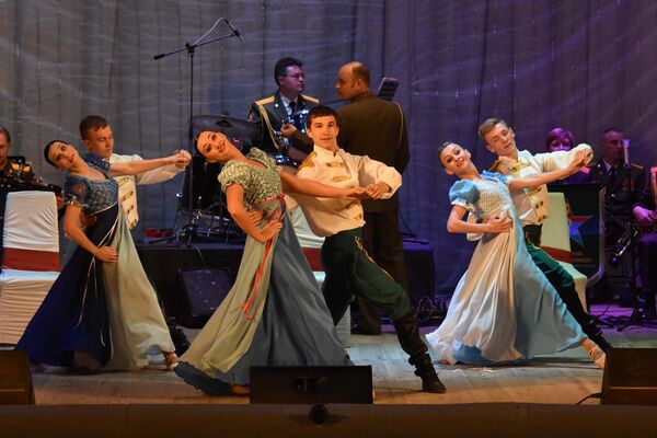 Концерт в Душанбе, посвященный 72-ой годовщине Победы в Великой Отечественной войне - Sputnik Таджикистан