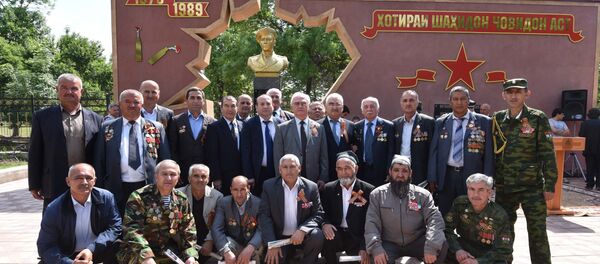 Открытие памятника А.Г. Мироненко в Душанбе - Sputnik Таджикистан