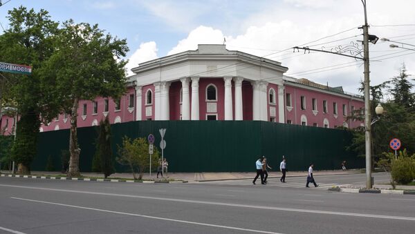 Старое здание мэрии в городе Душанбе - Sputnik Тоҷикистон
