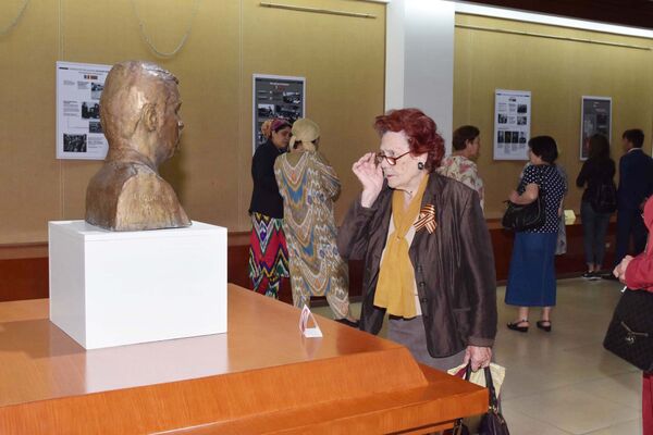 Открытие выставки В борьбе против нацизма МЫ БЫЛИ ВМЕСТЕ в Душанбе - Sputnik Таджикистан