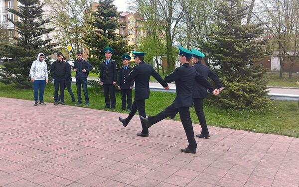 Таджики провели вахту памяти в Калининграде - Sputnik Таджикистан
