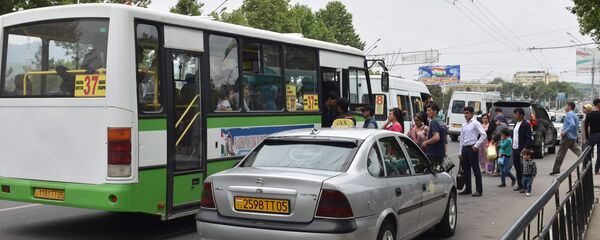 Городской транспорт, автобус - Sputnik Тоҷикистон