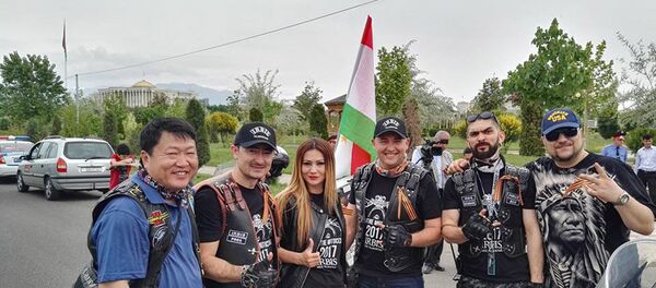 США Флорида, Калонов Фар Синема Профи Сергей Тен - Sputnik Тоҷикистон