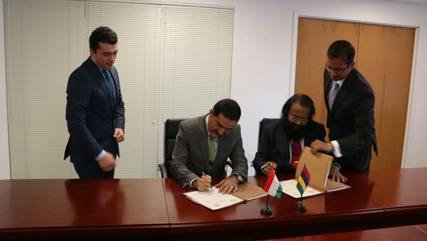 Подписание Заявления об установлении дипломатических отношений между РТ и Республикой Маврикий. - Sputnik Таджикистан