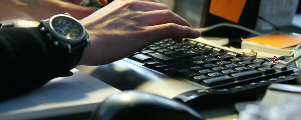 Работа за компьютером. Клавиатура - Sputnik Таджикистан