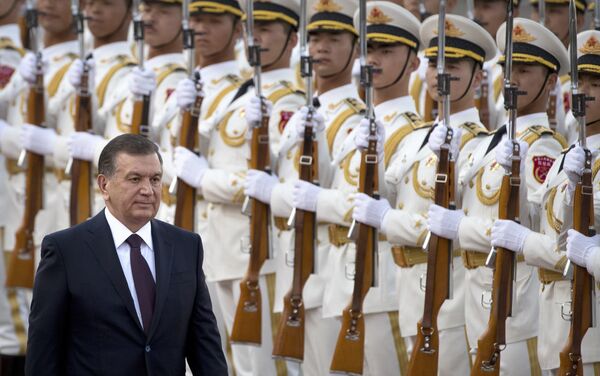 Президент Узбекистана Шавкат Мирзиёев в ходе своего визита в Китай - Sputnik Таджикистан