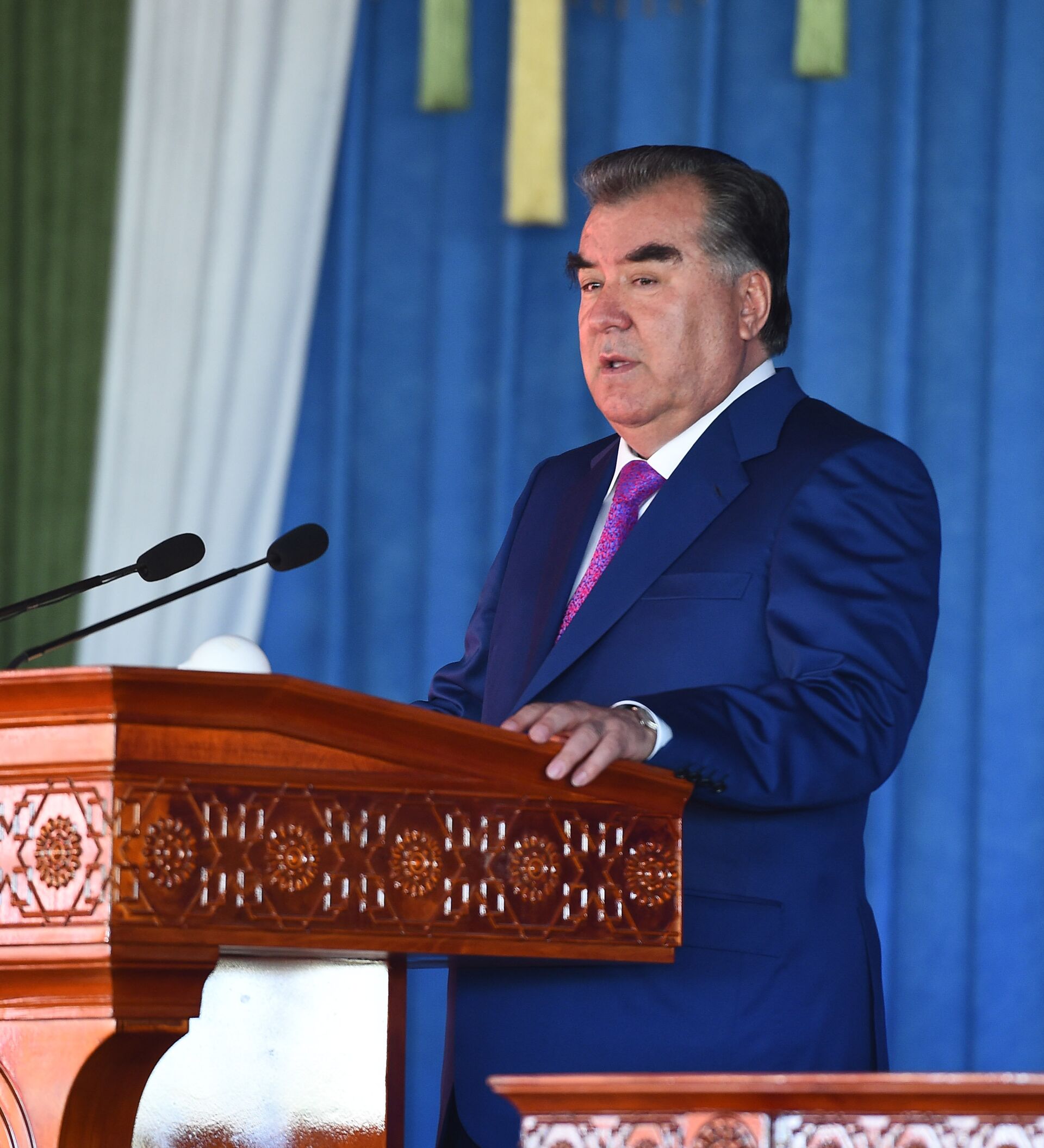 Заявление президента таджикистана. Эмомали Рахмон. Эмомали Рахмон 1998. Эмомали Рахмон 1997. Фото президента Таджикистана Эмомали Рахмон.