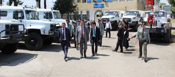 Передача спецтехники Таджикистану, финансируемого правительством РФ - Sputnik Таджикистан