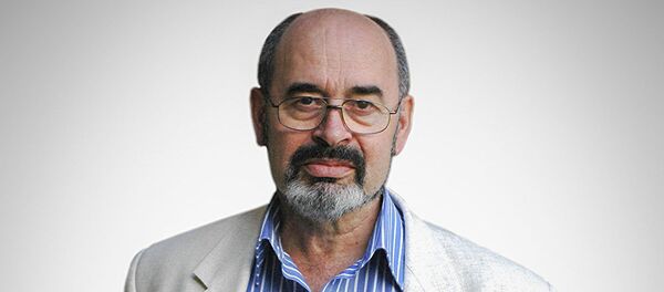 Военный обозреватель Виктор Литовкин, архивное фото - Sputnik Тоҷикистон